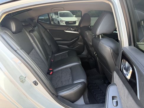 Used 2016 Nissan Maxima SR FWD image 9