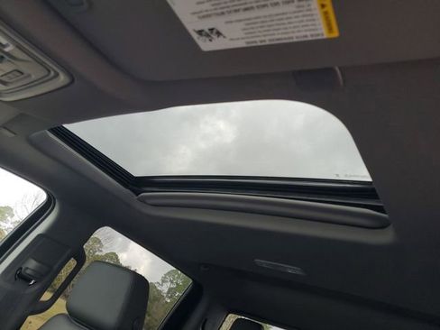 New 2026 GMC Sierra 3500 SLT w/ SLT Premium Package image 10