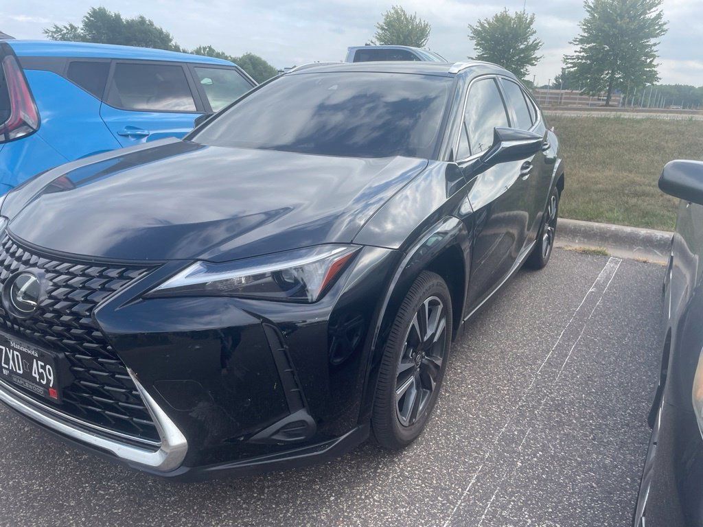 Used 2024 Lexus UX 250h AWD w/ Premium Package image 8