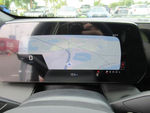 Used 2026 Chevrolet Equinox LT w/ Convenience Package II FWD image 25