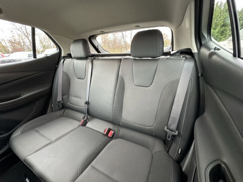 Used 2023 Buick Encore GX Preferred w/ Cold Weather Comfort Package image 26