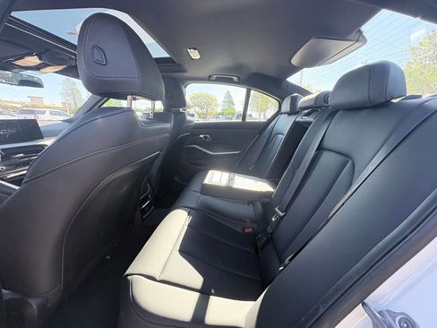 Used 2025 BMW 330i Sedan image 7