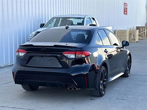 Used 2022 Toyota Corolla SE image 4