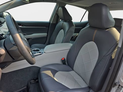 Used 2018 Toyota Camry XLE w/ Audio Package FWD image 14