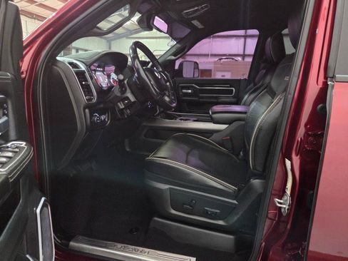 Used 2020 RAM 2500 Laramie w/ Night Edition image 6