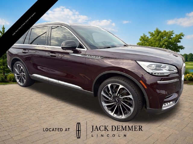 Used 2024 Lincoln Aviator Reserve w/ Equipment Group 201A AWD/4WD image 10