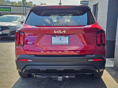 Used 2022 Kia Sorento LX AWD/4WD image 4