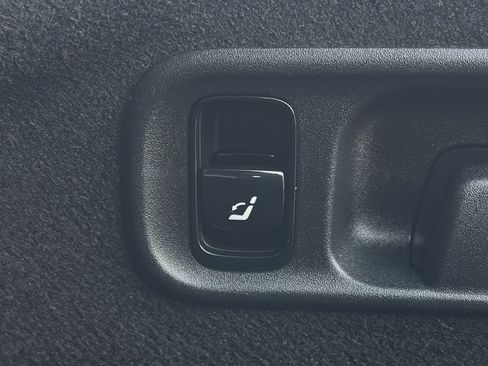 Used 2023 Mercedes-Benz C 43 AMG 4MATIC Sedan image 55