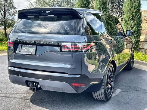 Certified 2025 Land Rover Discovery Dynamic SE image 5
