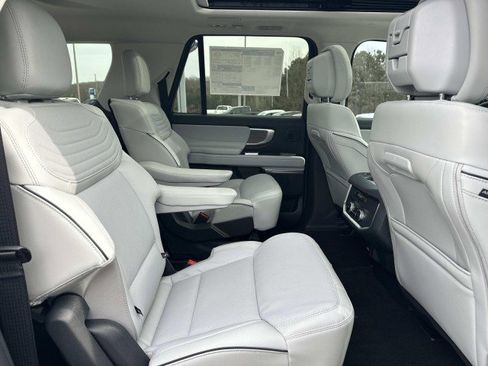 New 2026 Ford Expedition Max Platinum w/ Platinum Ultimate Package image 15