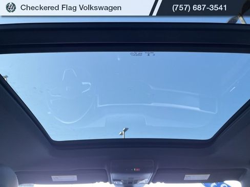 Used 2023 Volkswagen Atlas Cross Sport SEL R-Line image 28