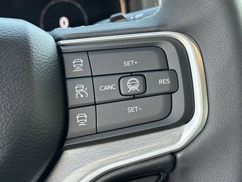 New 2026 Jeep Grand Wagoneer L Limited AWD/4WD image 25