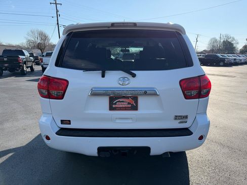 Used 2017 Toyota Sequoia Limited w/ Safety & Convenience Package AWD/4WD image 7
