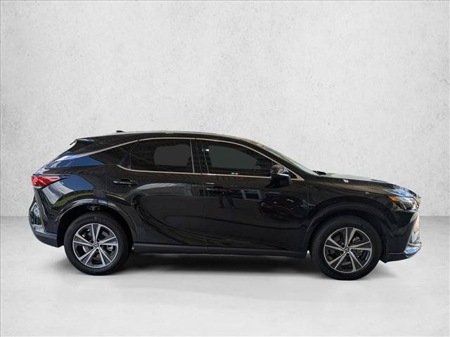 Used 2025 Lexus RX 350h w/ Accessory Package AWD/4WD image 4