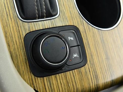 Used 2019 GMC Acadia Denali FWD image 19
