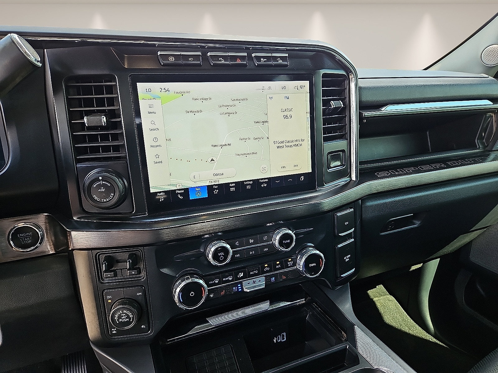 Used 2023 Ford F250 Lariat w/ Lariat Ultimate Package AWD/4WD image 19