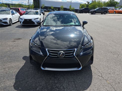 Used 2018 Lexus IS 300 w/ Premium Package RWD image 8