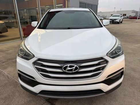 Used 2017 Hyundai Santa Fe Sport FWD image 6