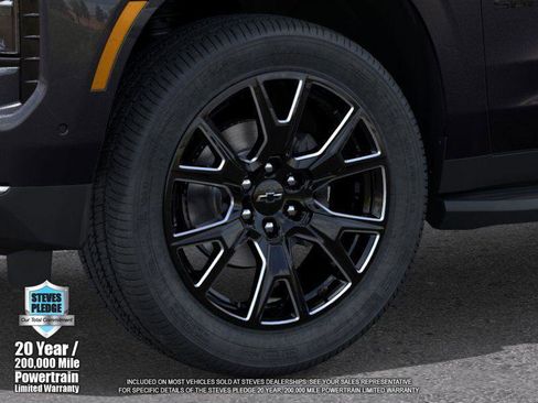 New 2025 Chevrolet Suburban LT w/ Comfort Package image 9