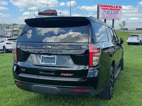 Used 2024 Chevrolet Suburban RST w/ Luxury Package AWD/4WD image 6