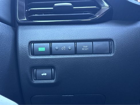 Used 2024 Nissan Sentra SR image 12