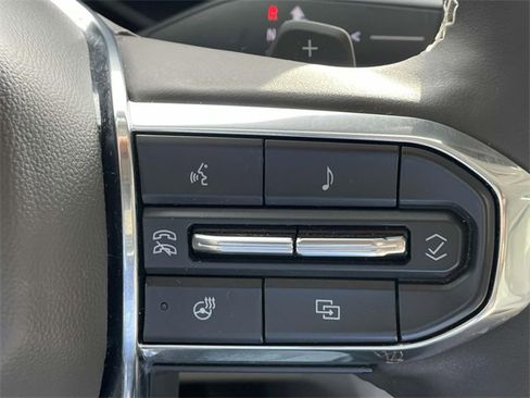 Certified 2024 GMC Acadia Denali image 24