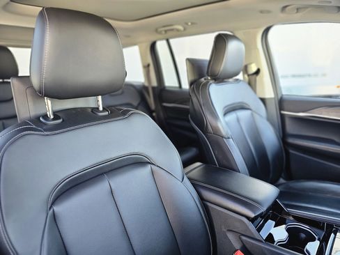 Certified 2023 Jeep Grand Cherokee 4WD 4xe w/ Luxury Tech Group II image 31