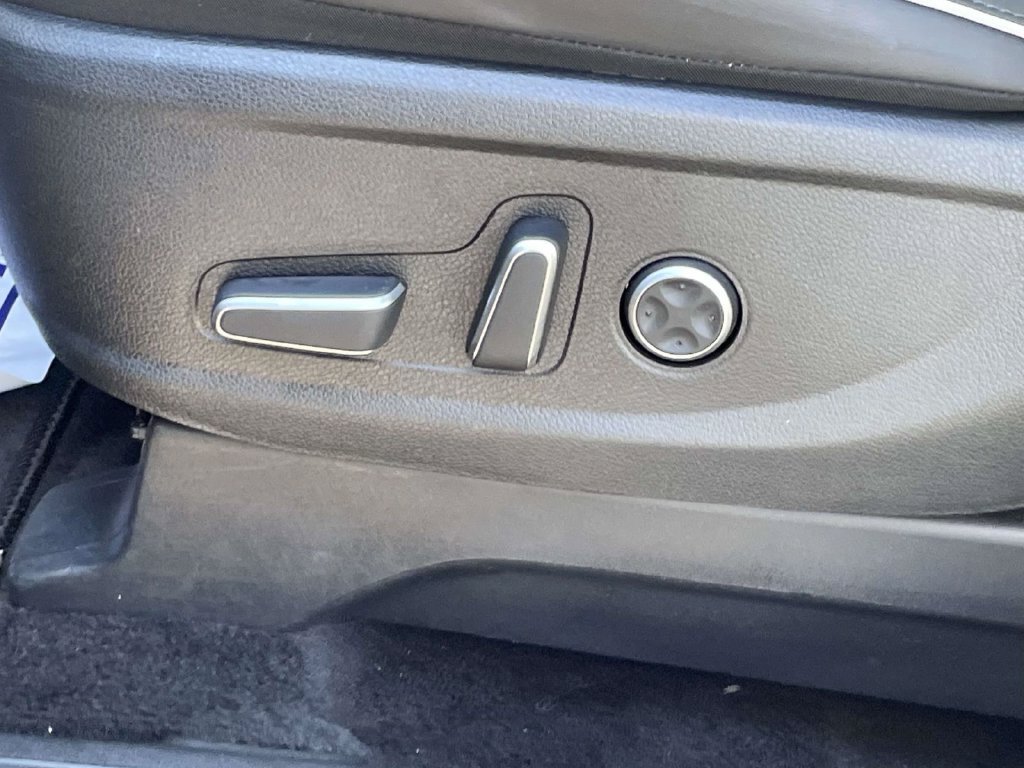 Certified 2025 Hyundai Palisade SEL FWD image 18