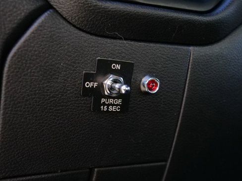 Used 2019 RAM 2500 Laramie w/ Black Appearance Package image 20