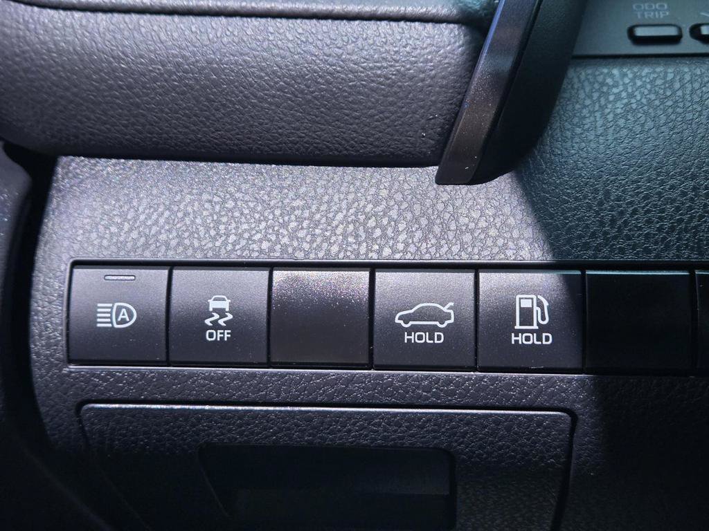 Used 2024 Toyota Camry SE FWD image 21