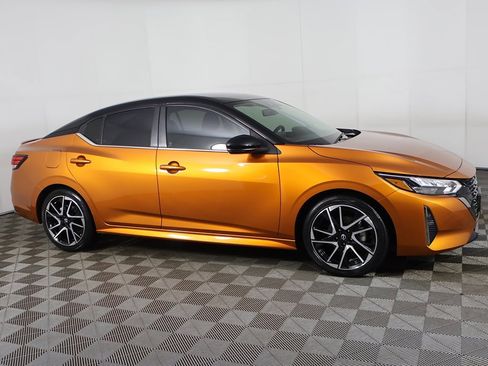 Used 2024 Nissan Sentra SR image 17