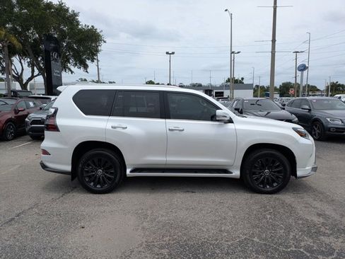 Certified 2023 Lexus GX 460 Premium w/ Accessory Package AWD/4WD image 4