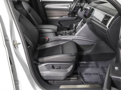 Used 2021 Volkswagen Atlas Cross Sport SEL image 44