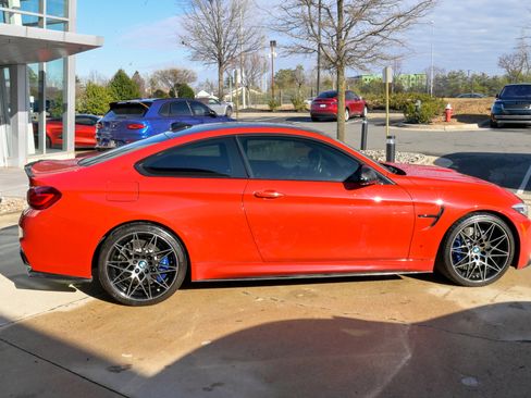 Used 2020 BMW M4 Coupe w/ Competition Package image 4