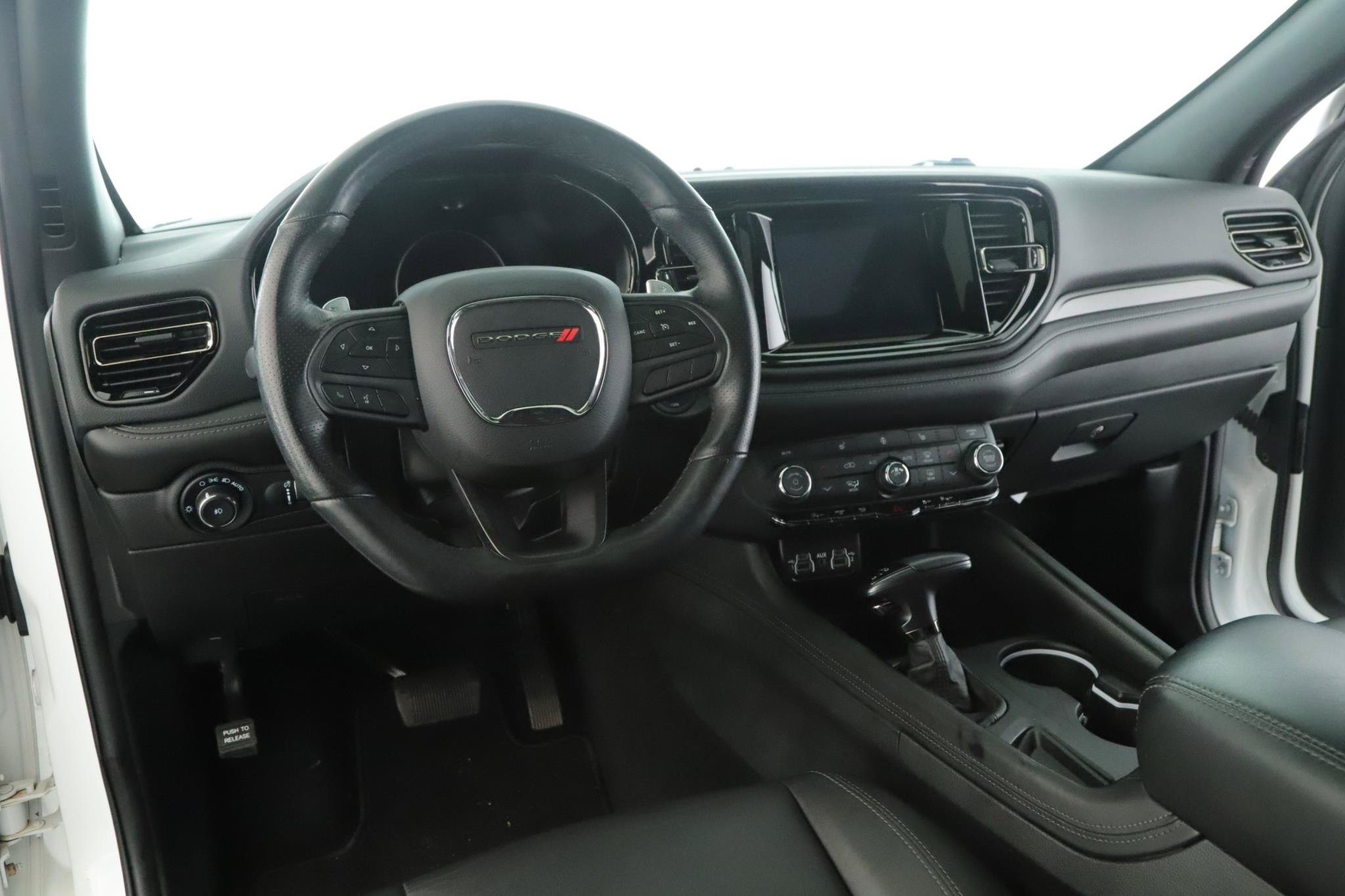Used 2022 Dodge Durango GT w/ Blacktop Package AWD/4WD image 2