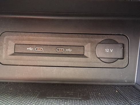 Used 2022 Volkswagen Atlas SE w/ Panoramic Sunroof Package image 26