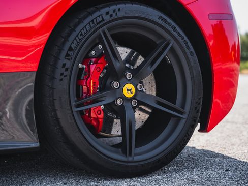 Used 2015 Ferrari 458 Speciale Coupe RWD image 37
