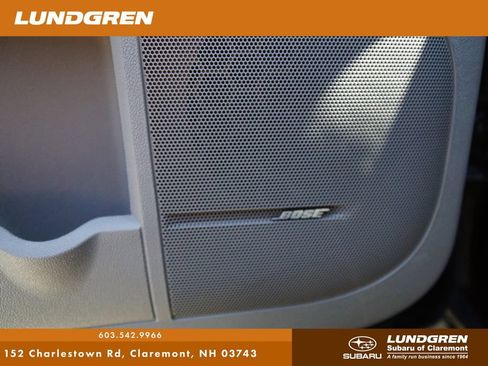 Used 2015 Chevrolet Traverse LT w/ Traveler's Package FWD image 24