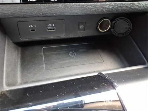 Used 2024 Mitsubishi Outlander SE image 9