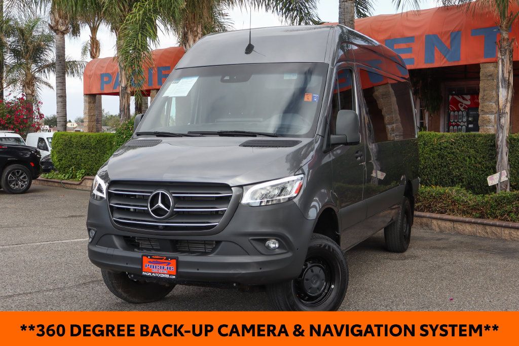Used 2021 Mercedes-Benz Sprinter 2500 image 4
