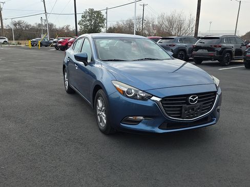 Used 2018 MAZDA MAZDA3 Sport w/ Preferred Equipment Package image 3