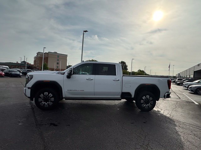Used 2024 GMC Sierra 2500 Denali w/ Denali Reserve Package AWD/4WD image 7
