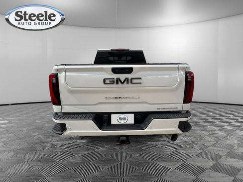 Used 2024 GMC Sierra 2500 Denali Ultimate w/ Max Trailering Package AWD/4WD image 4