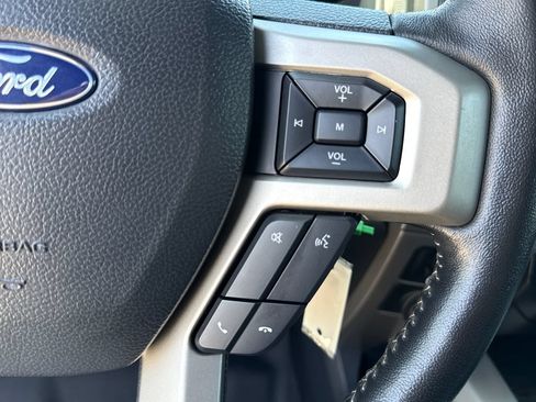 Used 2022 Ford F250 Lariat w/ Lariat Value Package AWD/4WD image 16