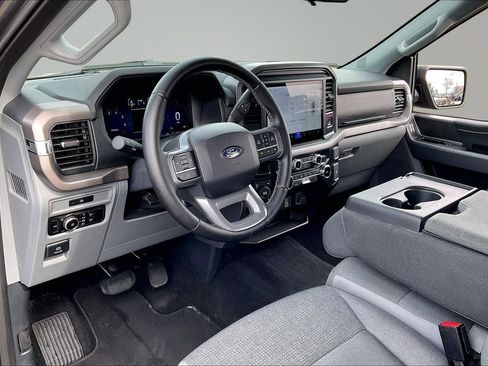 Used 2025 Ford F150 XLT w/ Equipment Group 301A Standard image 12