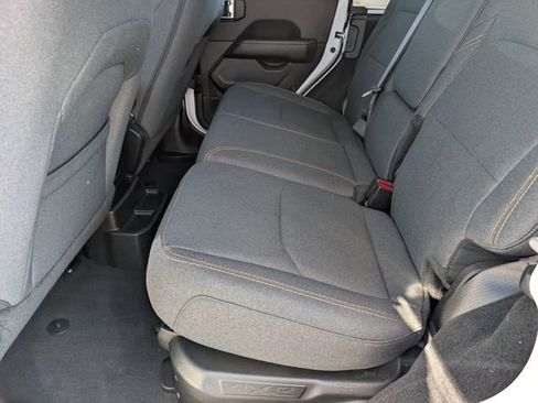 Used 2025 Jeep Wrangler Unlimited Sahara AWD/4WD image 26