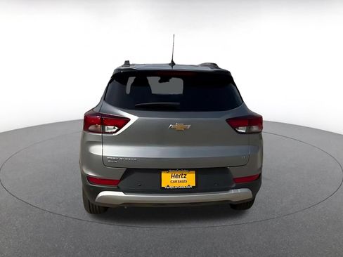 Used 2025 Chevrolet TrailBlazer LT w/ Driver Confidence Package AWD/4WD image 12