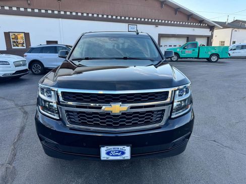 Used 2016 Chevrolet Suburban LT w/ Luxury Package AWD/4WD image 16