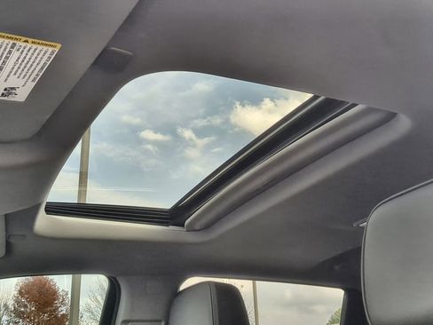 Used 2024 GMC Sierra 2500 Denali w/ Denali Reserve Package image 19