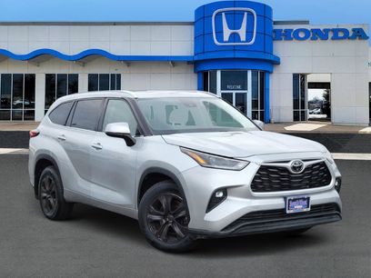 Used 2021 Toyota Highlander XLE
